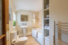 Bell Cottage - Pretty Period Cottage DOG FRIENDLY